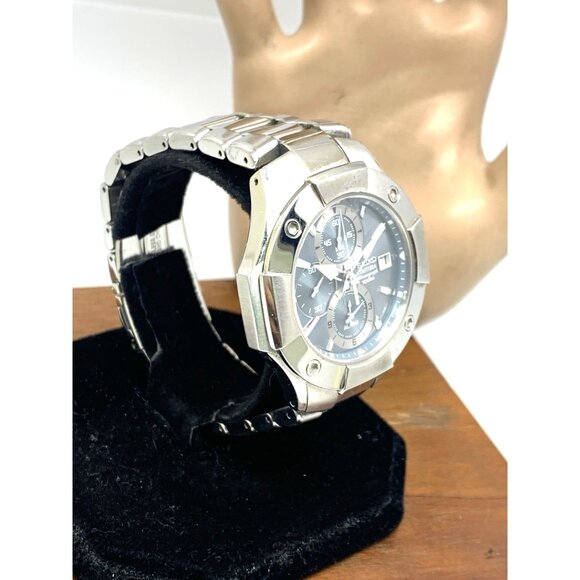 Seiko Men's Watch 7T62-0JJ0 Quartz Chronograph Gray Silver Stainless Steel 42mm - Picture 2 of 15